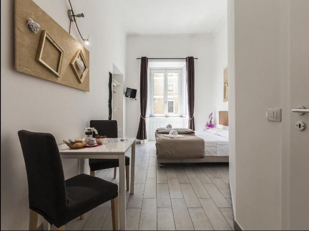 Le Poesie Di Roma Bed & Breakfast Exterior photo
